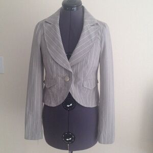 🔴CLEARANCE🔴 Size 1 Arden B Gray Jacket w/Flower
